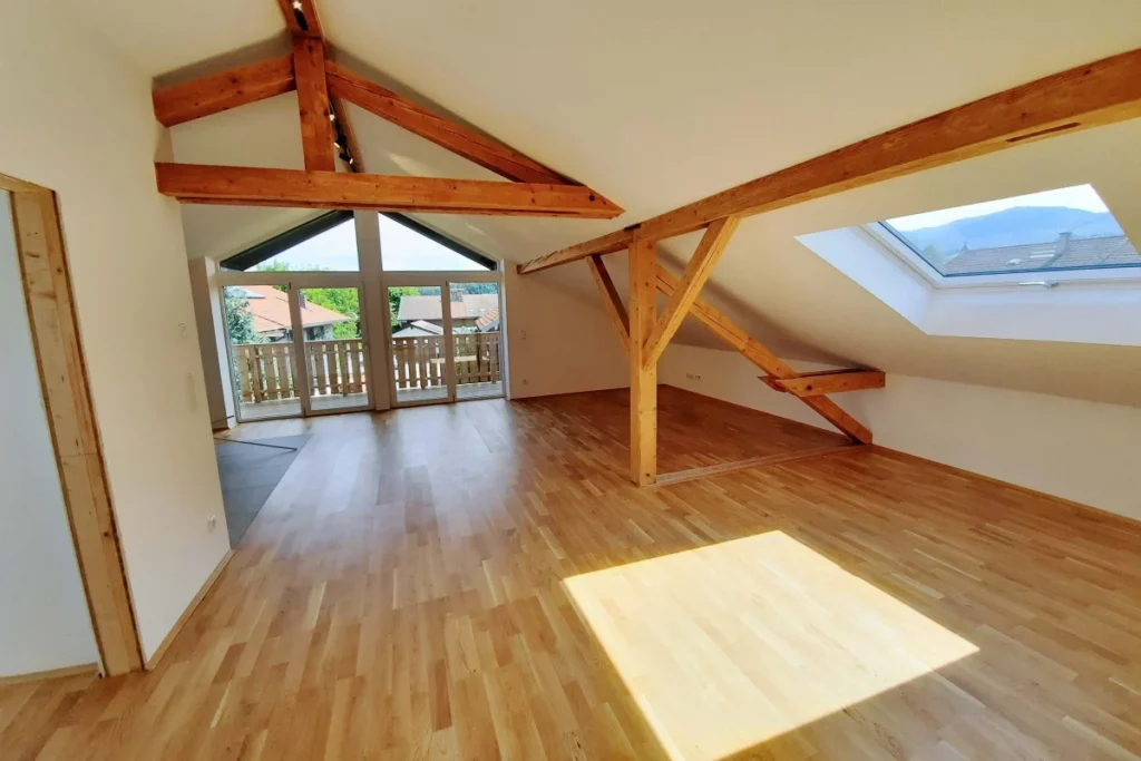 Innenausbau von Zimmerei Brunner in Rosenheim – individuelle Holzlösungen für Treppen, Podeste und Verschalungen